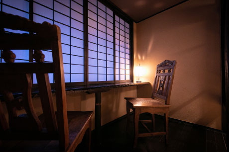 Luxuriate in this peaceful Japanese-style room